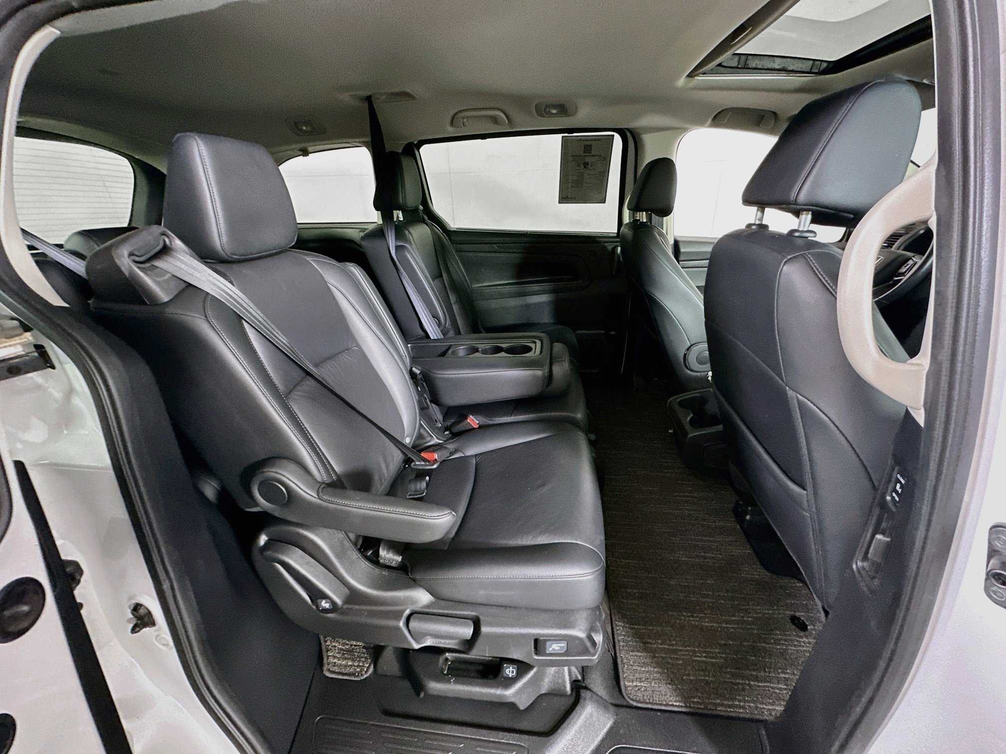 Used 2025 Honda Odyssey EX-L image 30