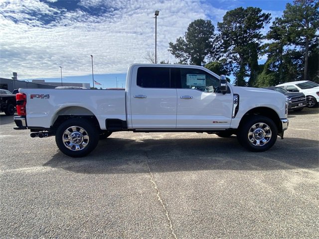 New 2026 Ford F350 4x4 Crew Cab Super Duty image 2