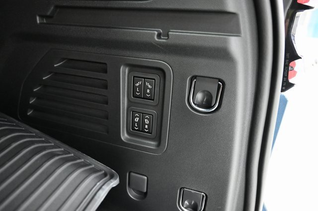 New 2026 GMC Acadia Denali w/ Super Cruise Package image 31