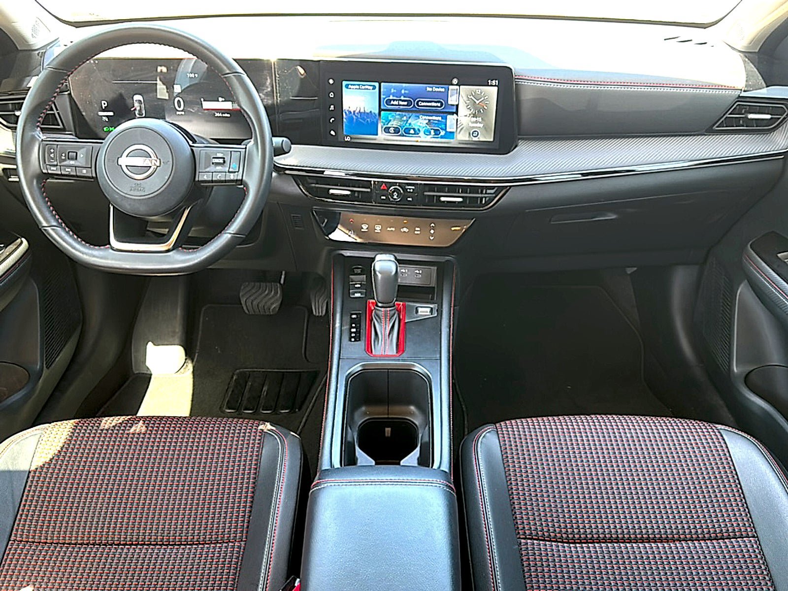 Certified 2025 Nissan Kicks SR FWD image 20