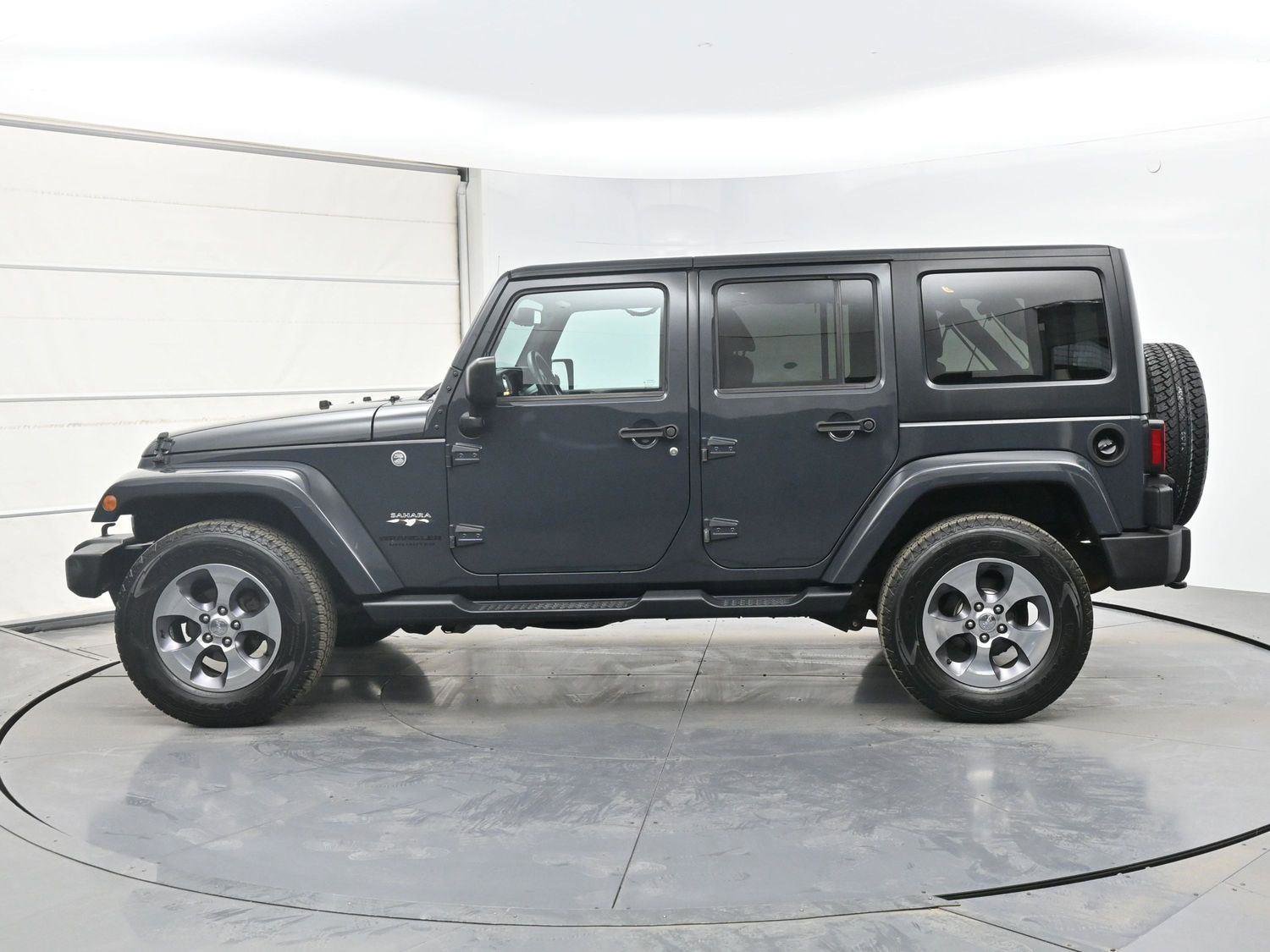 Used 2016 Jeep Wrangler Unlimited Sahara w/ Connectivity Group image 22