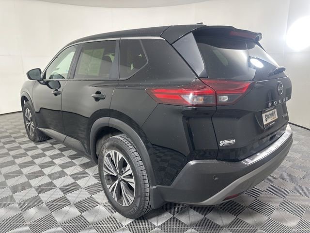 Used 2023 Nissan Rogue SV image 5