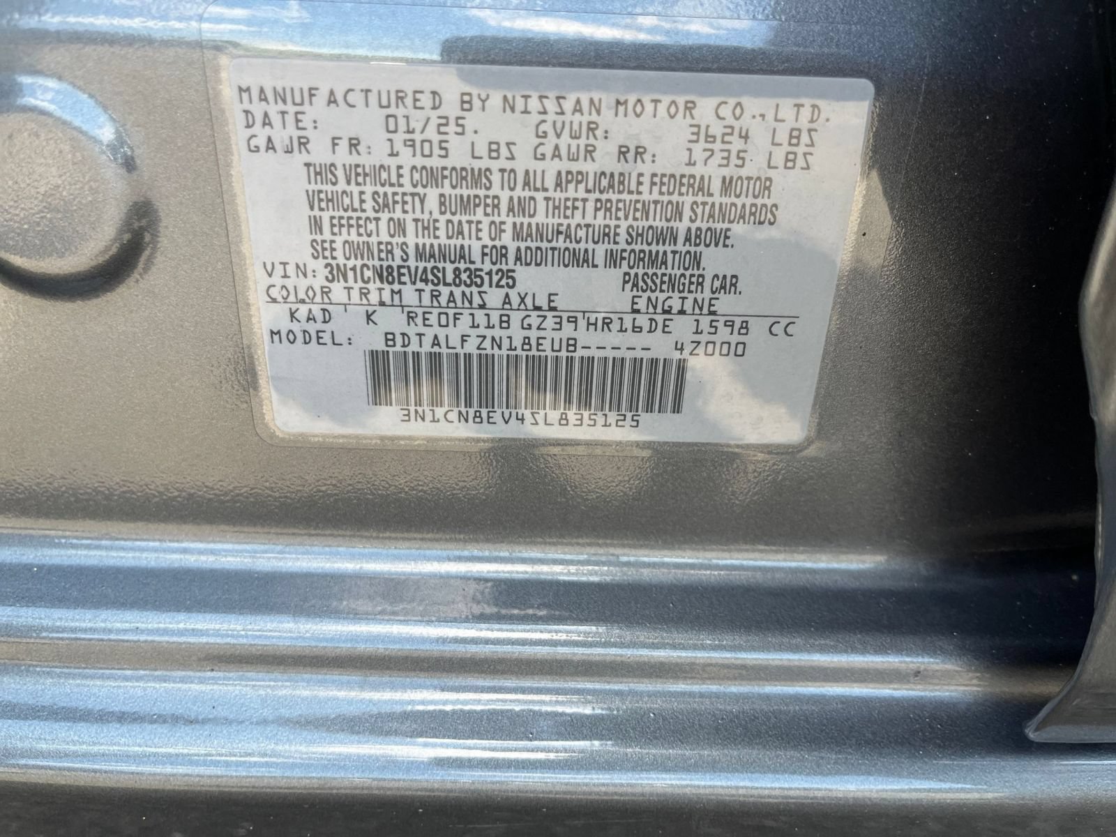 Used 2025 Nissan Versa SV FWD image 30