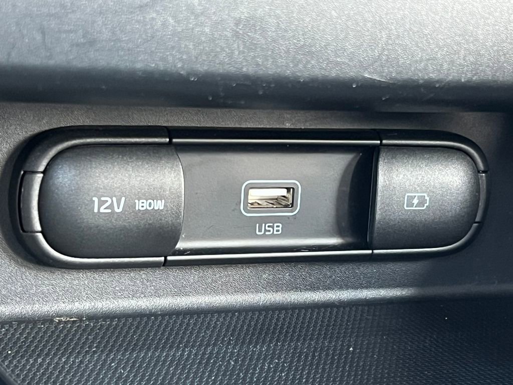 Used 2021 Kia Seltos SX w/ SX Sunroof Package image 28