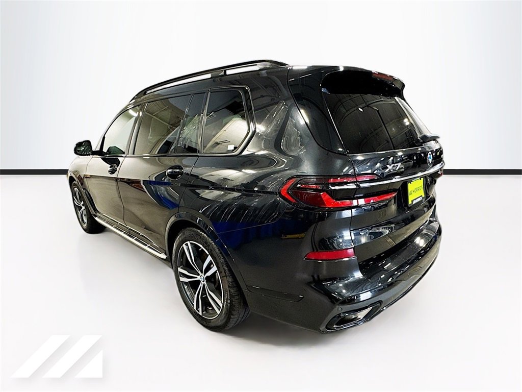 Used 2023 BMW X7 xDrive40i w/ M Sport Package image 7