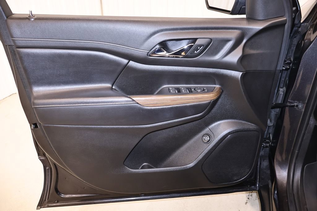 Used 2019 GMC Acadia SLE w/ Driver Alert Package I AWD/4WD image 11