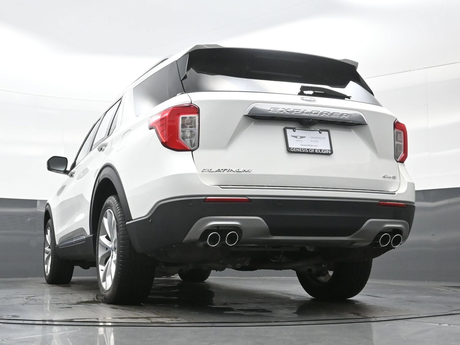 Used 2023 Ford Explorer Platinum AWD/4WD image 32