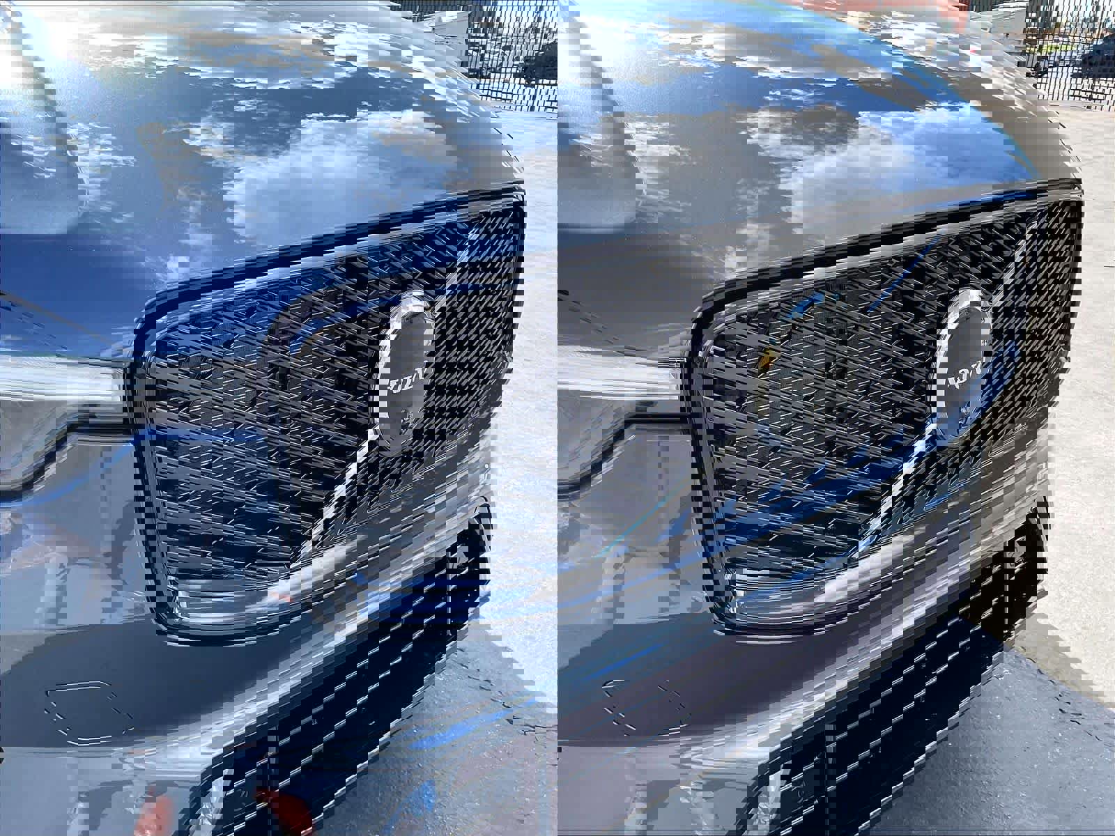 New 2026 Volvo XC60 B5 Plus w/ Climate Package image 33