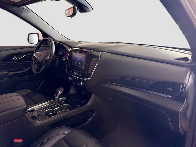 Used 2023 Chevrolet Traverse RS image 33