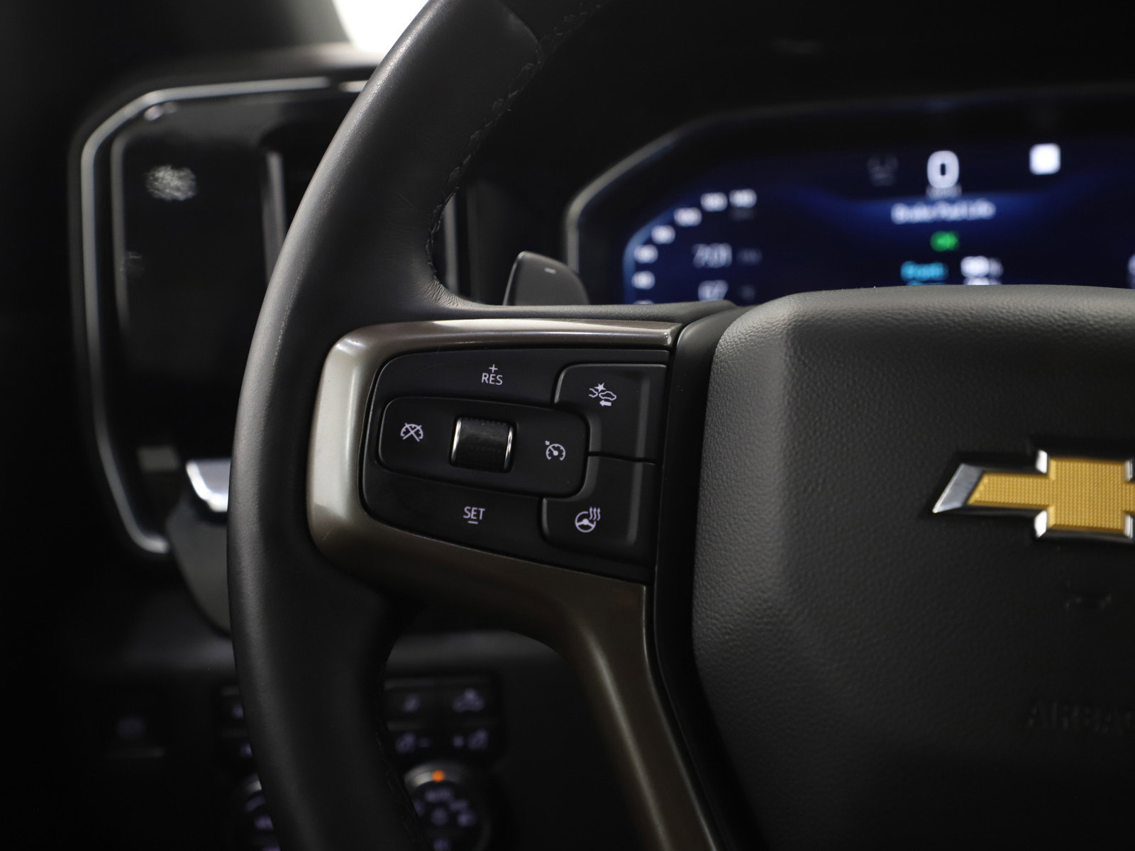 Used 2022 Chevrolet Silverado 1500 High Country w/ High Country Premium Package image 26