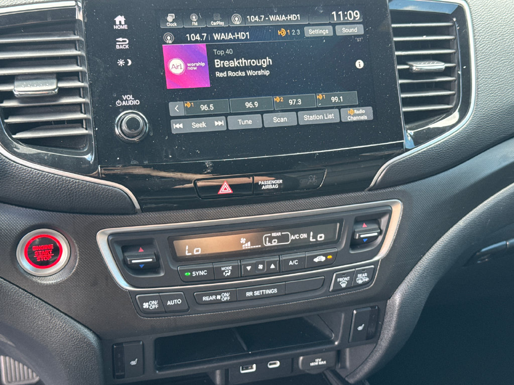 Used 2024 Honda Passport TrailSport image 31