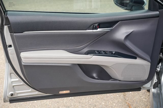 Used 2018 Toyota Camry XLE w/ Protection Package (Q2) FWD image 23