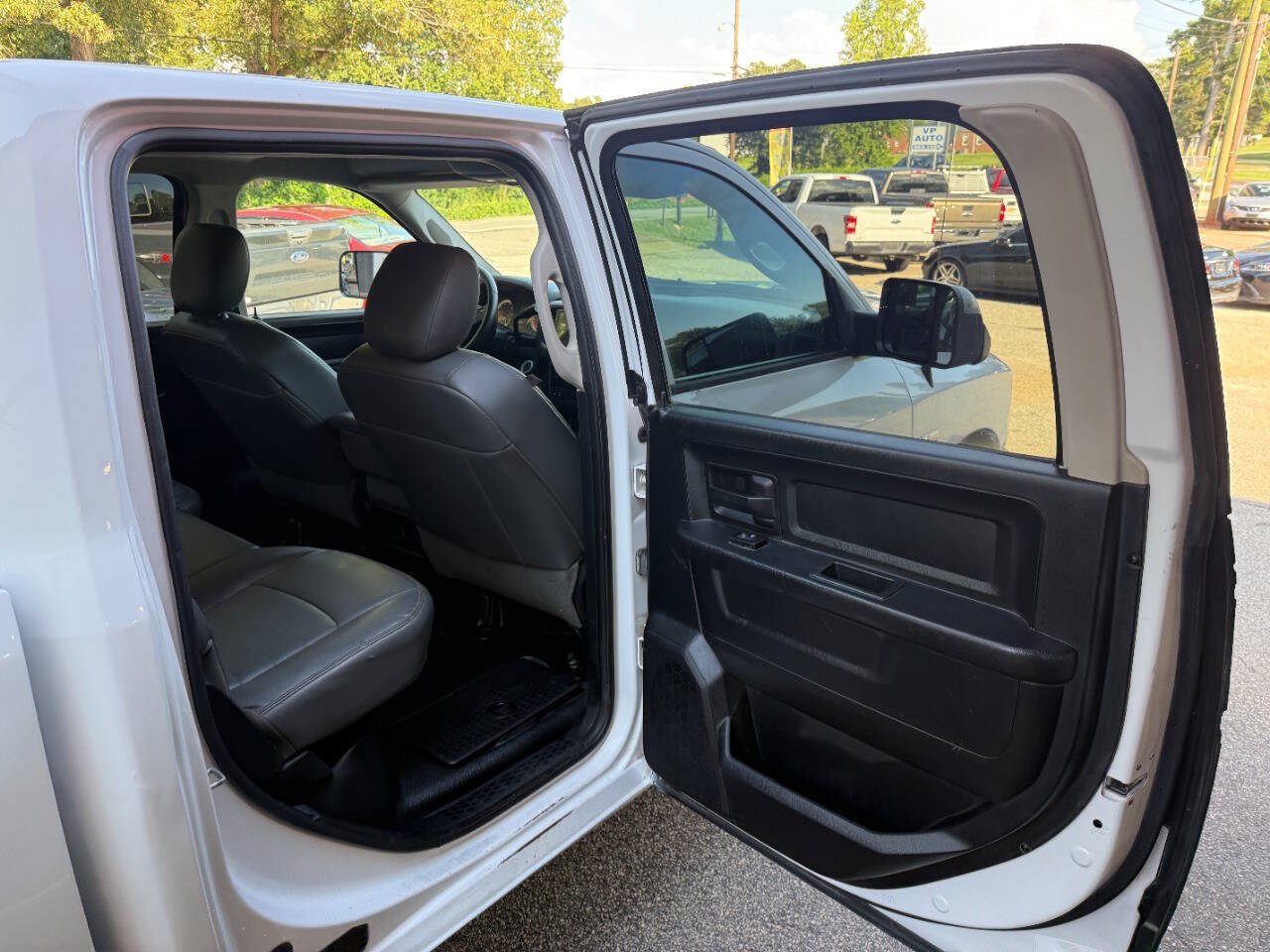 Used 2014 RAM 2500 Tradesman w/ HD Snow Plow Prep Group AWD/4WD image 14
