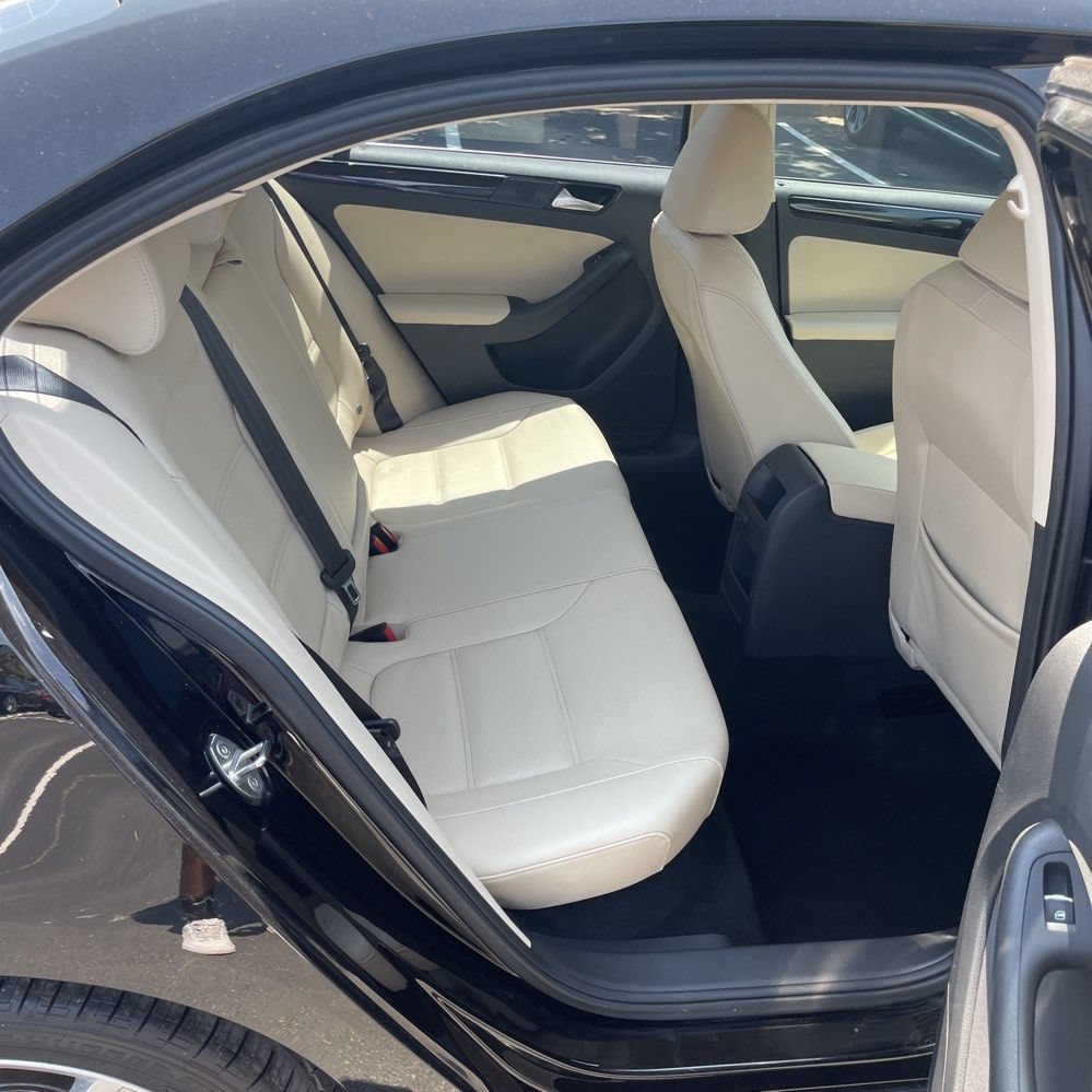 Used 2017 Volkswagen Jetta SEL FWD image 11