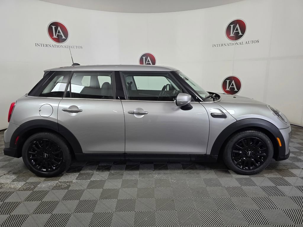 Certified 2023 MINI Cooper 4-Door Hardtop FWD image 3