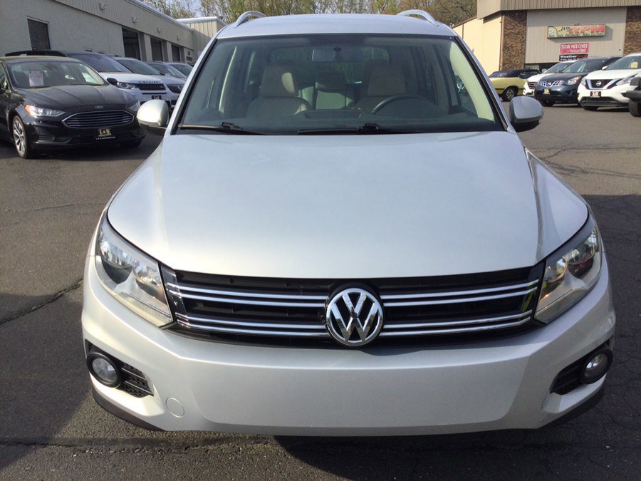 Used 2014 Volkswagen Tiguan SE AWD/4WD image 3