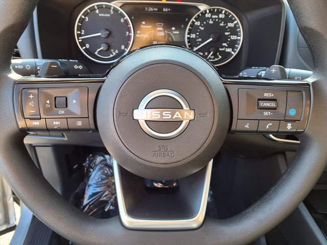 Used 2023 Nissan Rogue SV FWD image 9