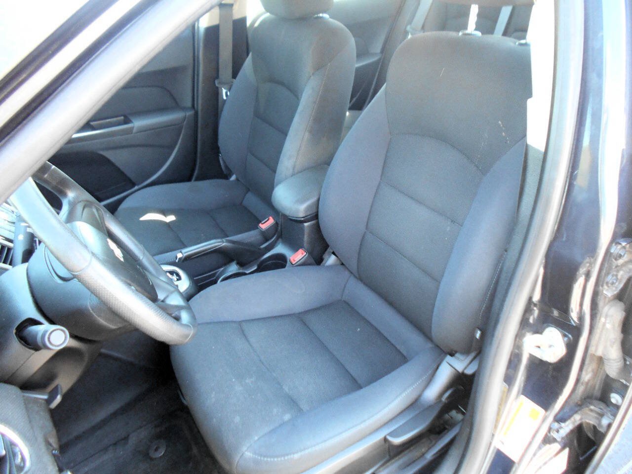 Used 2014 Chevrolet Cruze LT FWD image 10