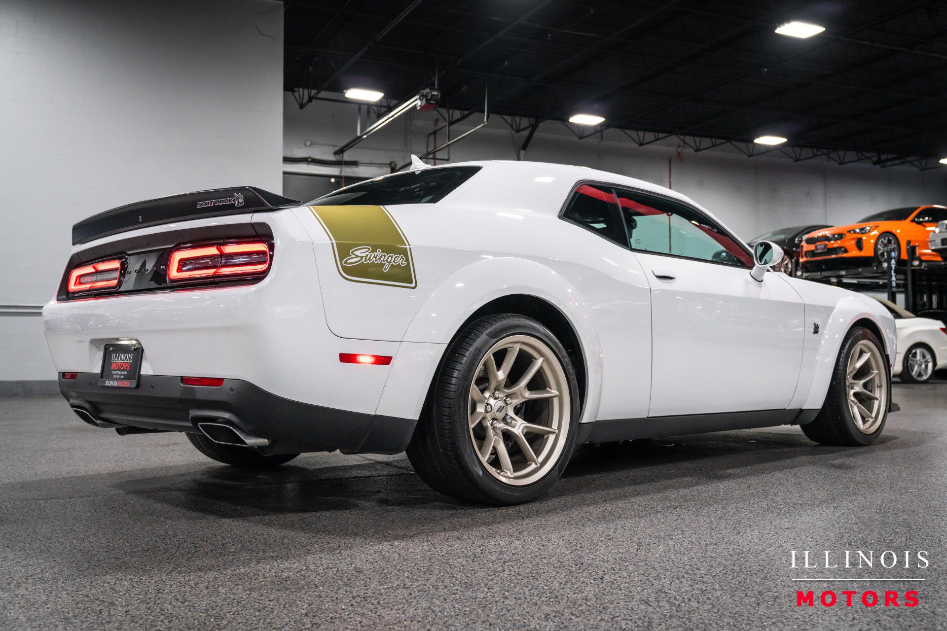 Used 2023 Dodge Challenger R/T Scat Pack RWD image 5