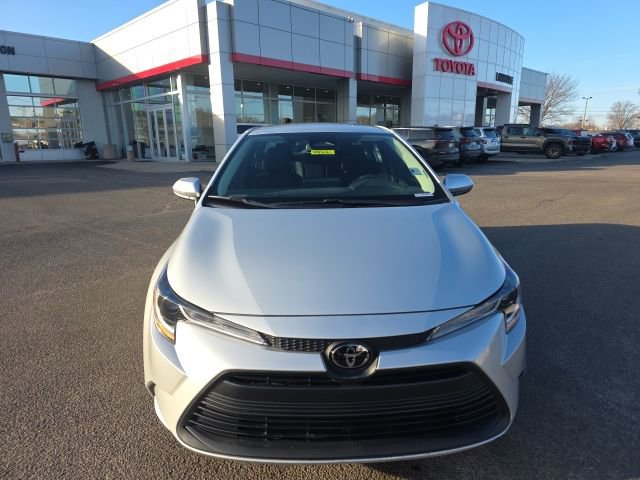 Certified 2024 Toyota Corolla LE image 2