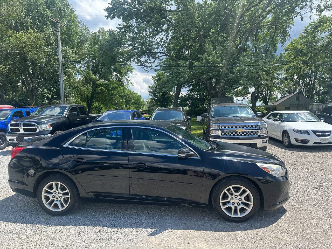 Used 2016 Chevrolet Malibu LT w/ Power Convenience Package FWD image 4
