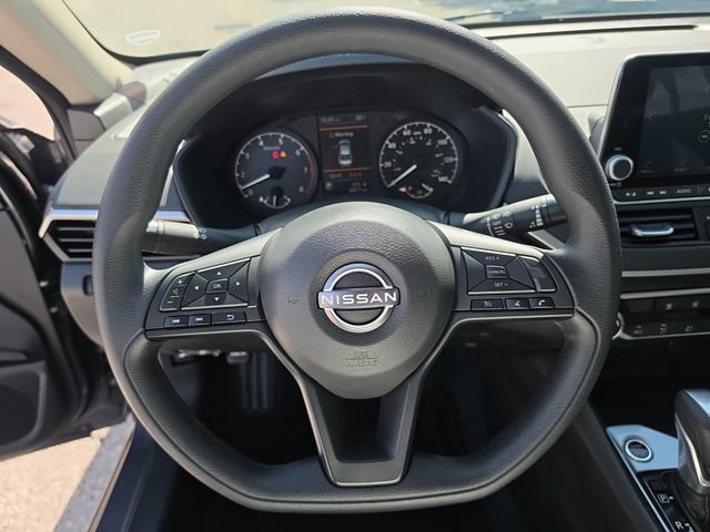 Certified 2025 Nissan Altima 2.5 S FWD image 28