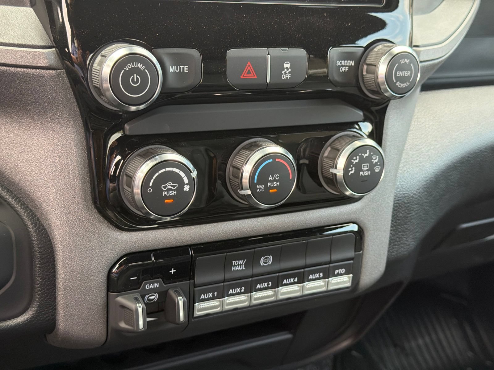 New 2027 RAM 4500 Tradesman AWD/4WD image 21