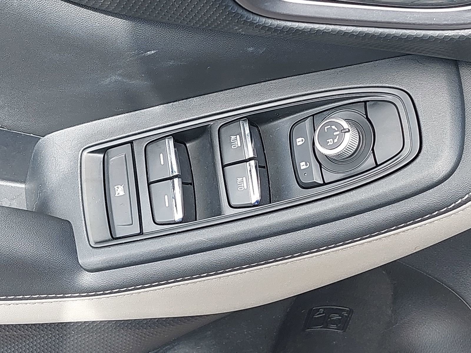 Certified 2023 Subaru Forester Limited image 27