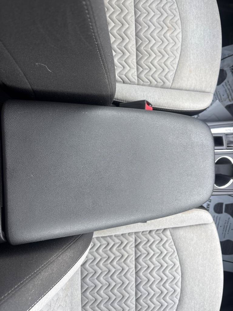 Used 2023 Chevrolet Equinox LS FWD image 22