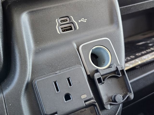 Used 2025 RAM ProMaster 2500 w/ Premium Convenience Group image 20