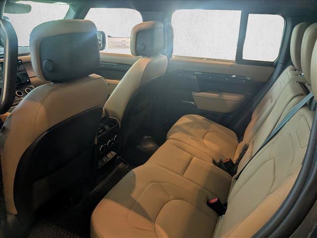 Used 2026 Land Rover Defender 110 X-Dynamic SE AWD/4WD image 14