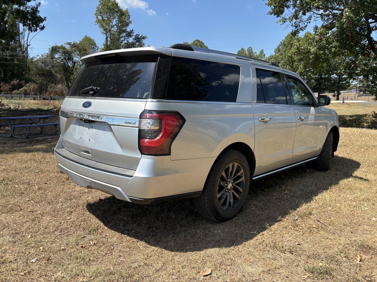 Used 2019 Ford Expedition Max Limited RWD image 4