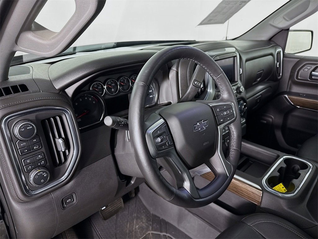 Used 2021 Chevrolet Silverado 1500 RST w/ Convenience Package II image 4