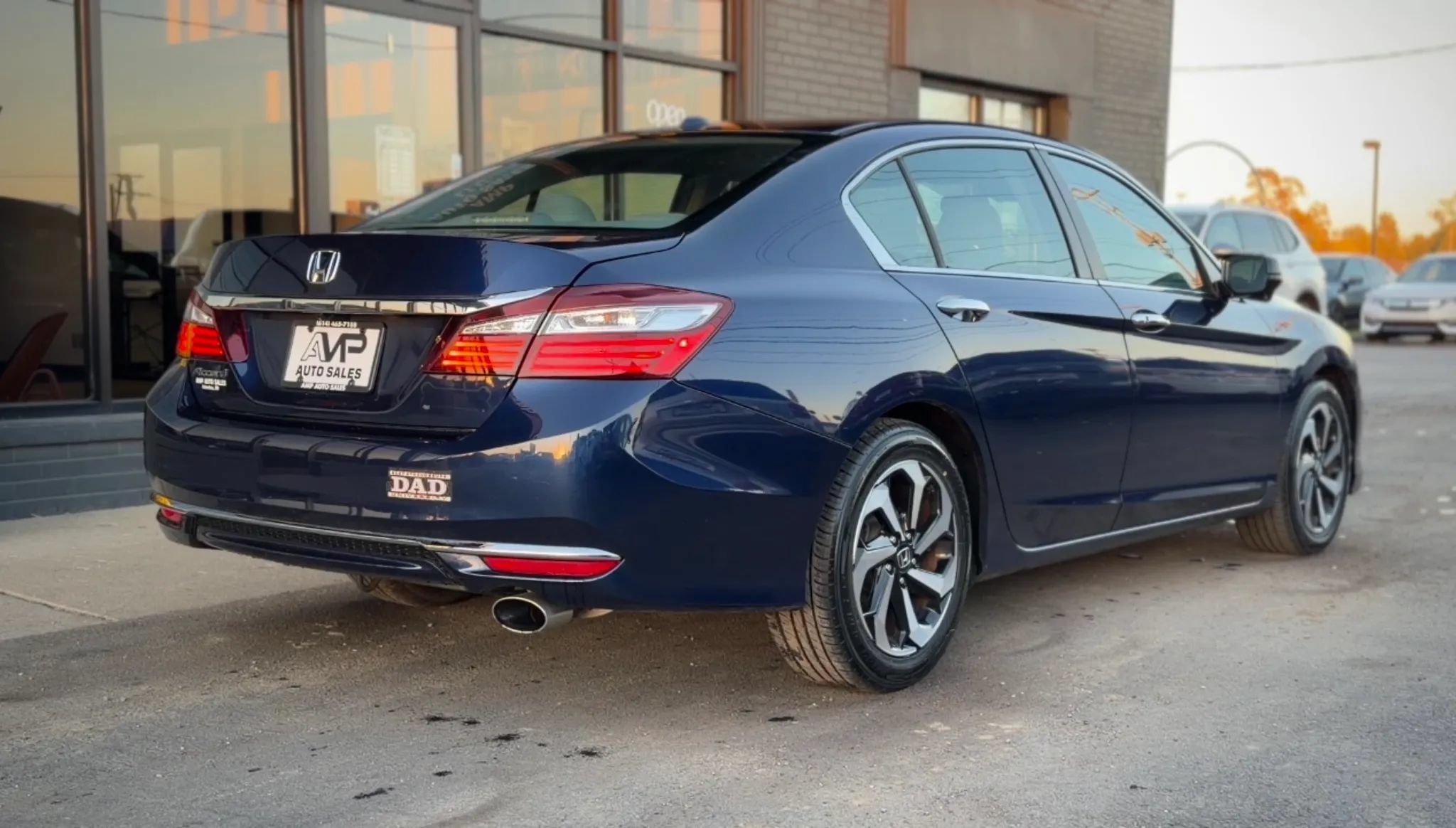 Used 2016 Honda Accord EX image 2