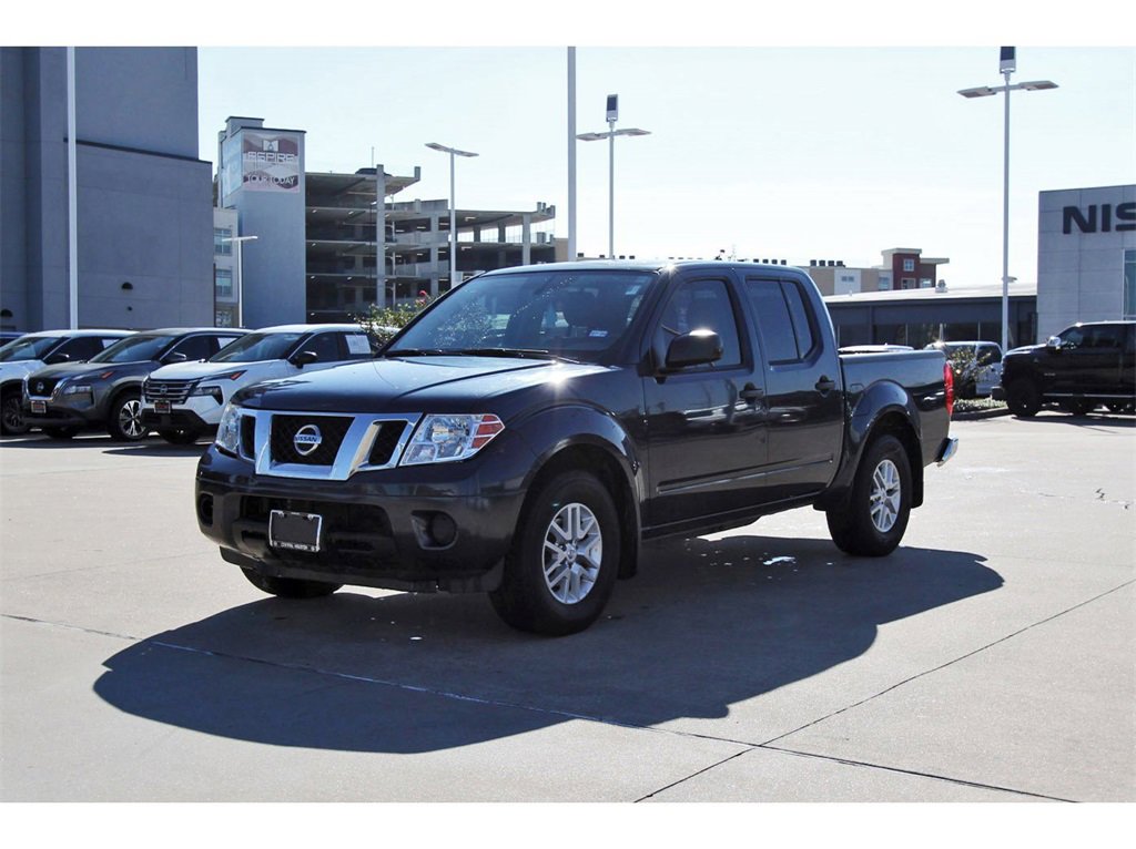 Used 2021 Nissan Frontier SV image 2