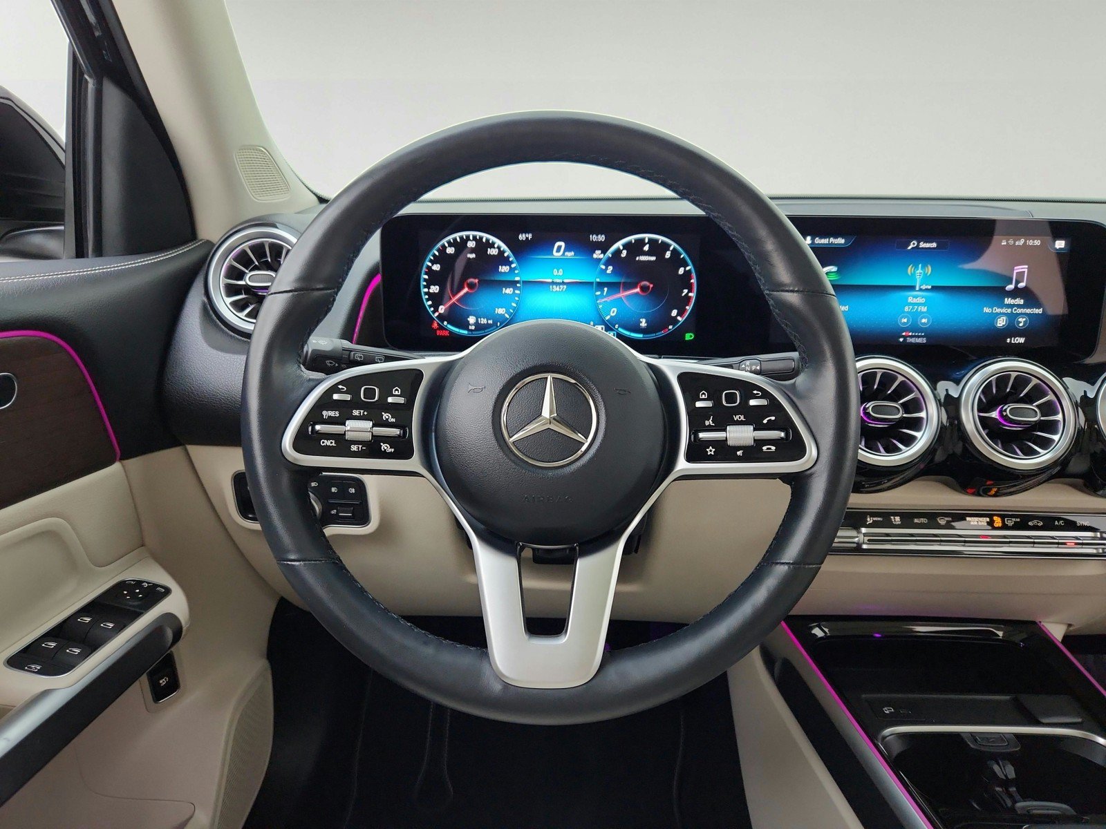 Used 2023 Mercedes-Benz GLB 250 image 23