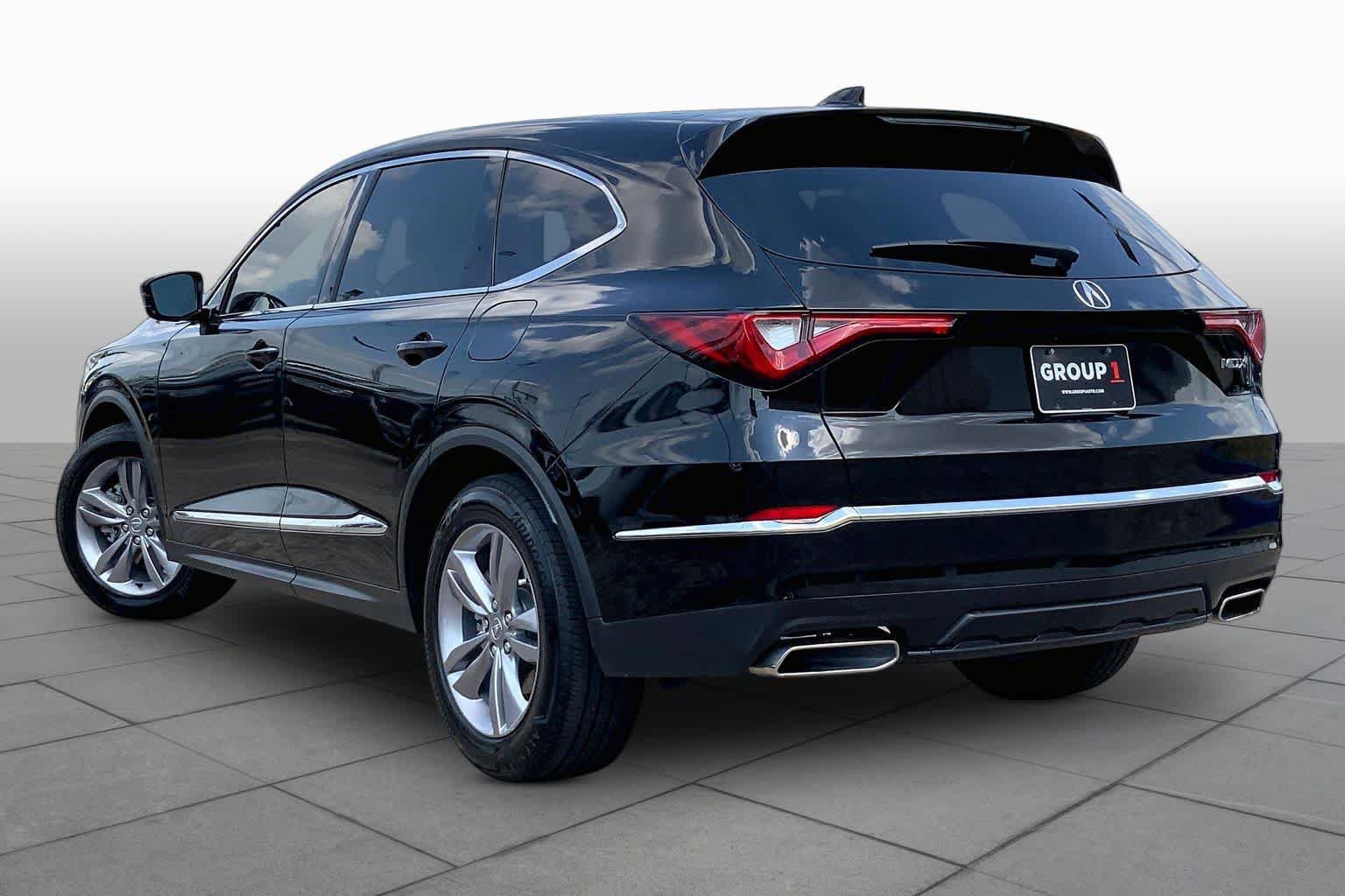 Used 2024 Acura MDX FWD image 11