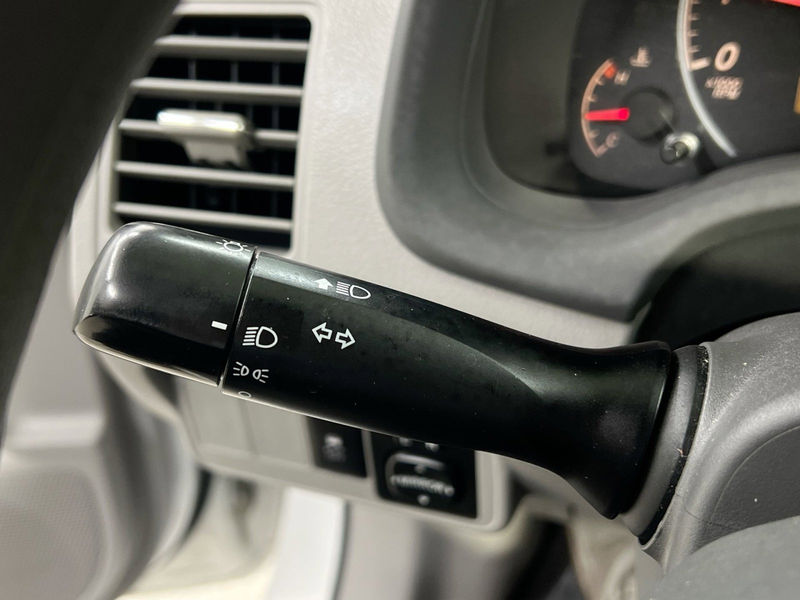 Used 2010 Toyota Corolla LE image 34