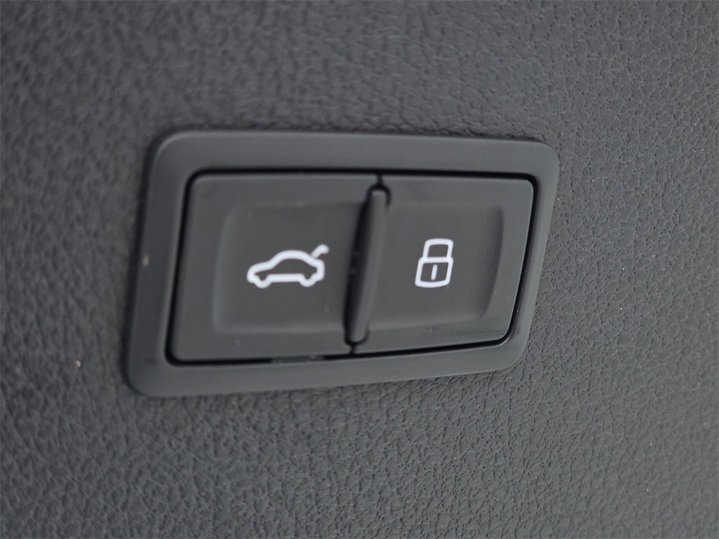 Certified 2023 Audi Q5 2.0T Premium w/ Convenience Package image 27