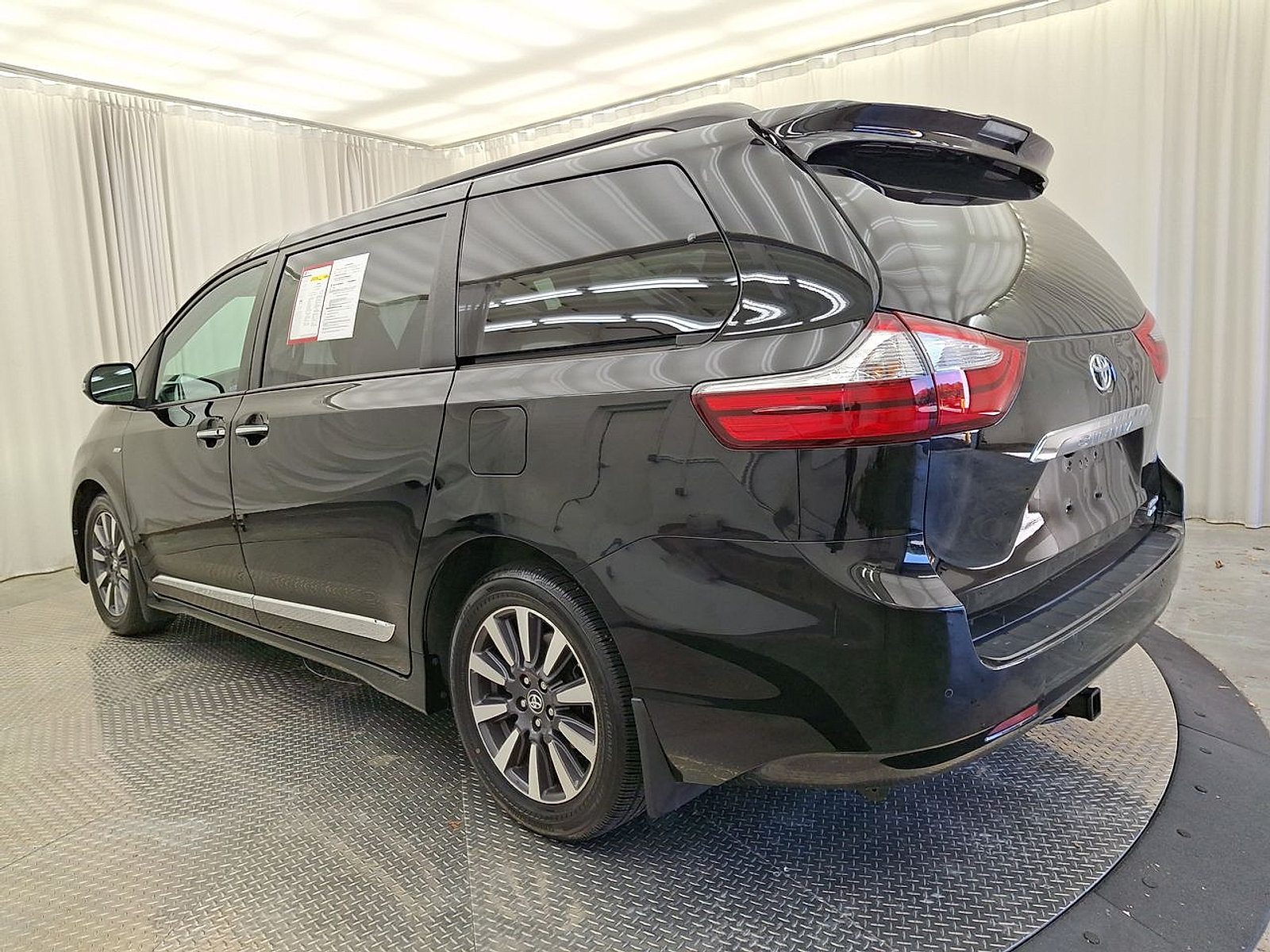 Certified 2019 Toyota Sienna Limited Premium w/ Protection Package AWD/4WD image 26