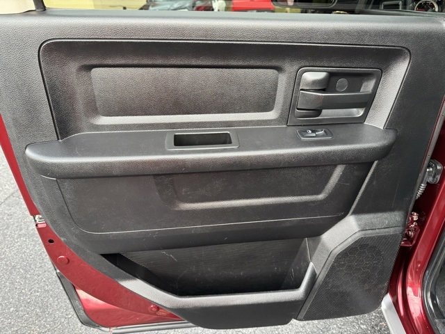 Used 2017 RAM 3500 Tradesman w/ Chrome Appearance Group image 13