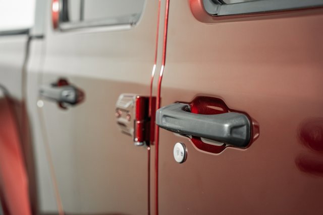 Used 2021 Jeep Gladiator Willys image 20