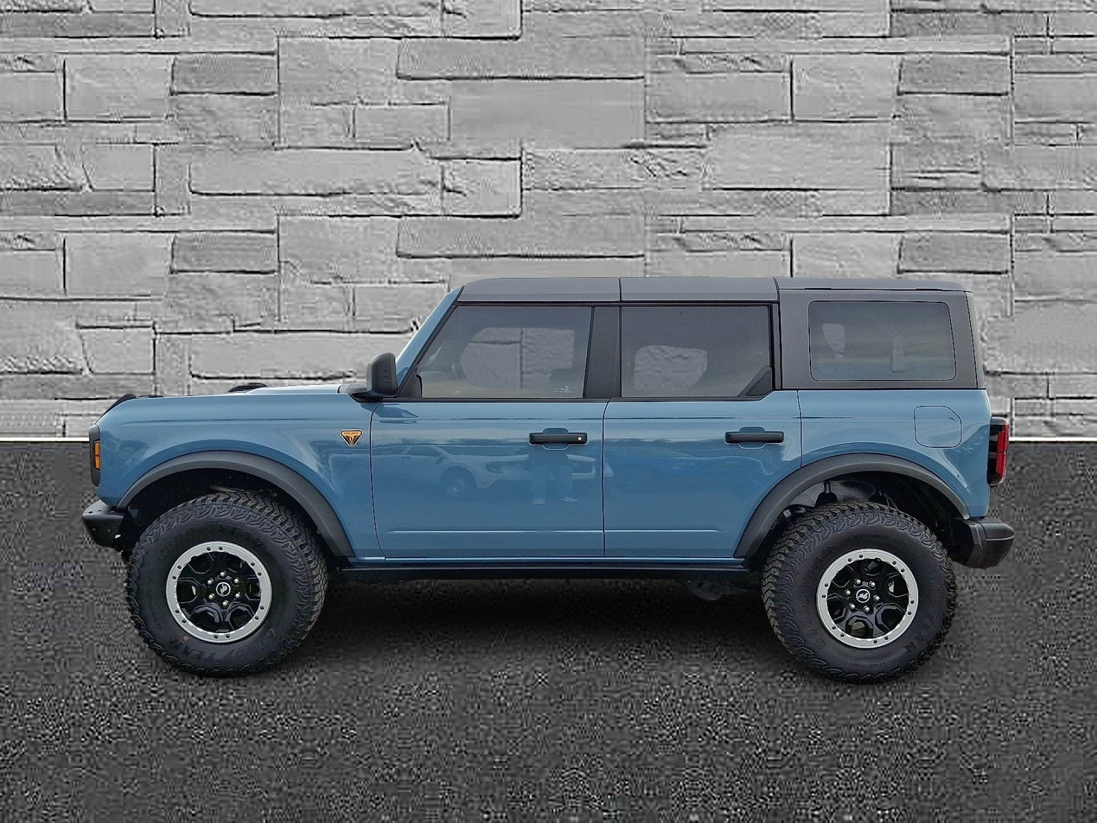 Certified 2023 Ford Bronco Badlands w/ Sasquatch Package image 6