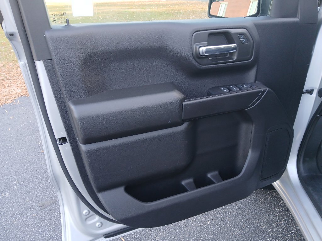 Used 2022 Chevrolet Silverado 1500 Custom image 23