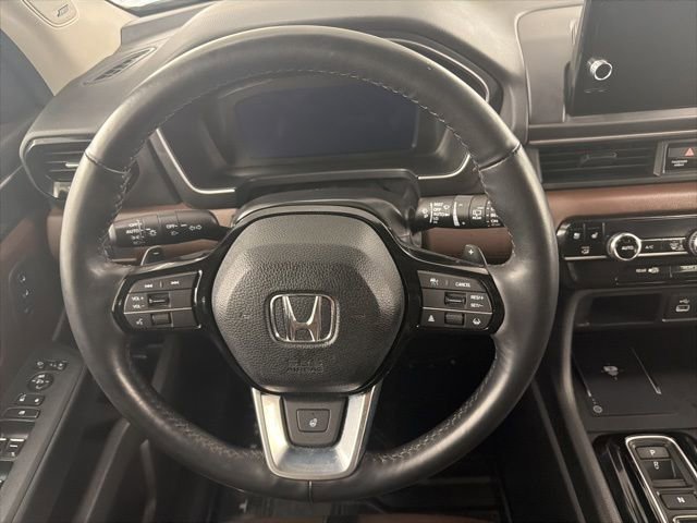 Used 2025 Honda Pilot Elite image 18