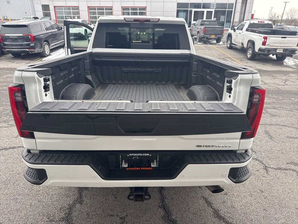 Used 2024 GMC Sierra 3500 Denali w/ Denali Reserve Package image 18