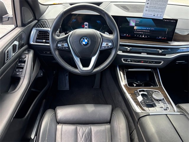 Used 2025 BMW X5 xDrive50e image 6