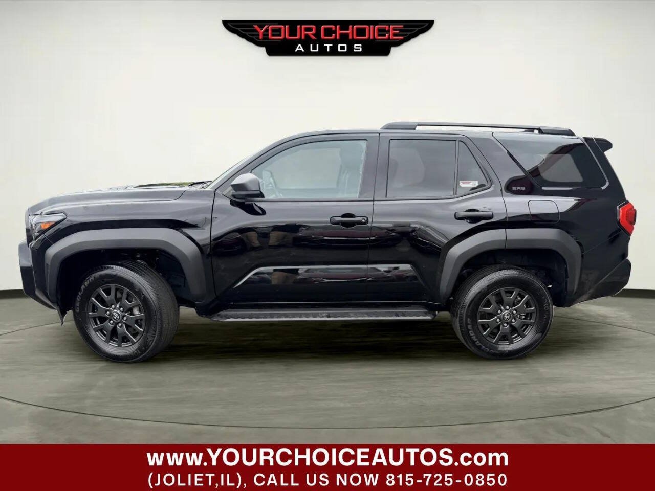 Used 2025 Toyota 4Runner SR5 AWD/4WD image 2
