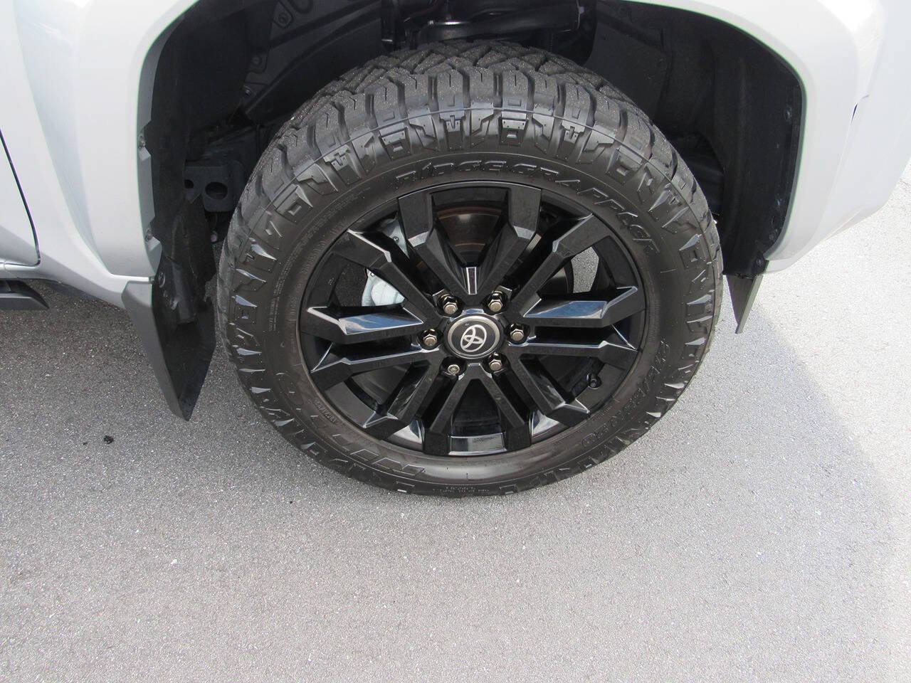 Used 2025 Toyota 4Runner Platinum AWD/4WD image 15