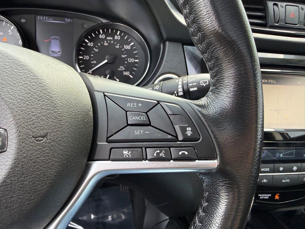 Used 2017 Nissan Rogue Sport SL w/ SL Premium Package AWD/4WD image 29